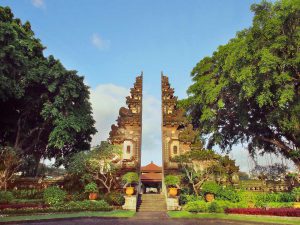 Candi Bentar – Split Gate